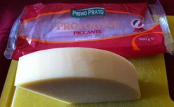 Provolone piccante Primo Prato venduto al Lidl Irlandese - Tuttoirlanda Dublino