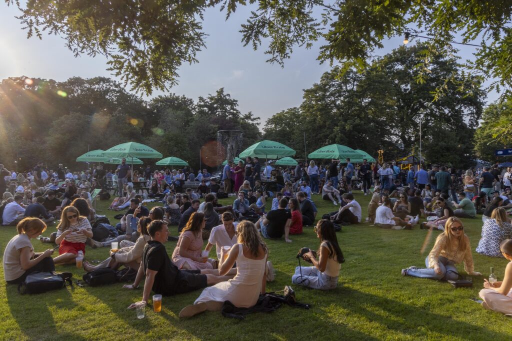 Veduta all'interno del parco di Merrion Square durante l'evento Taste of Dublin