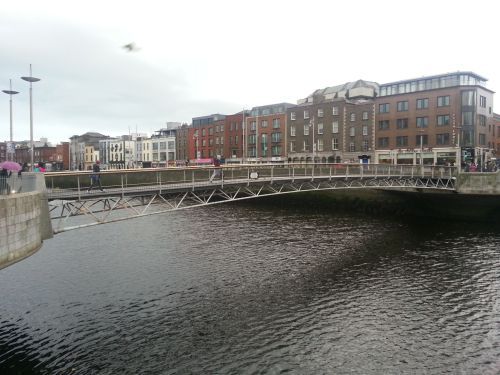 Millennium Bridge Dublino Irlanda