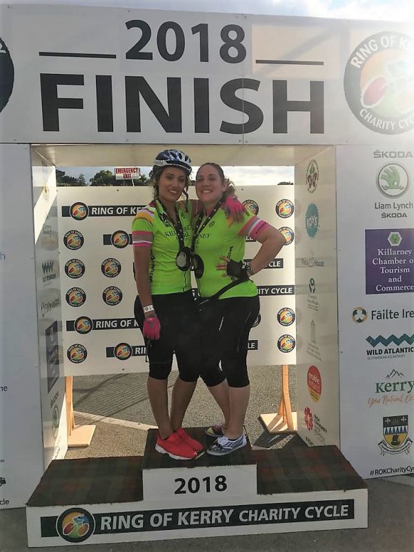 Francesca e Sara al podio del Kerry Charity Cycle